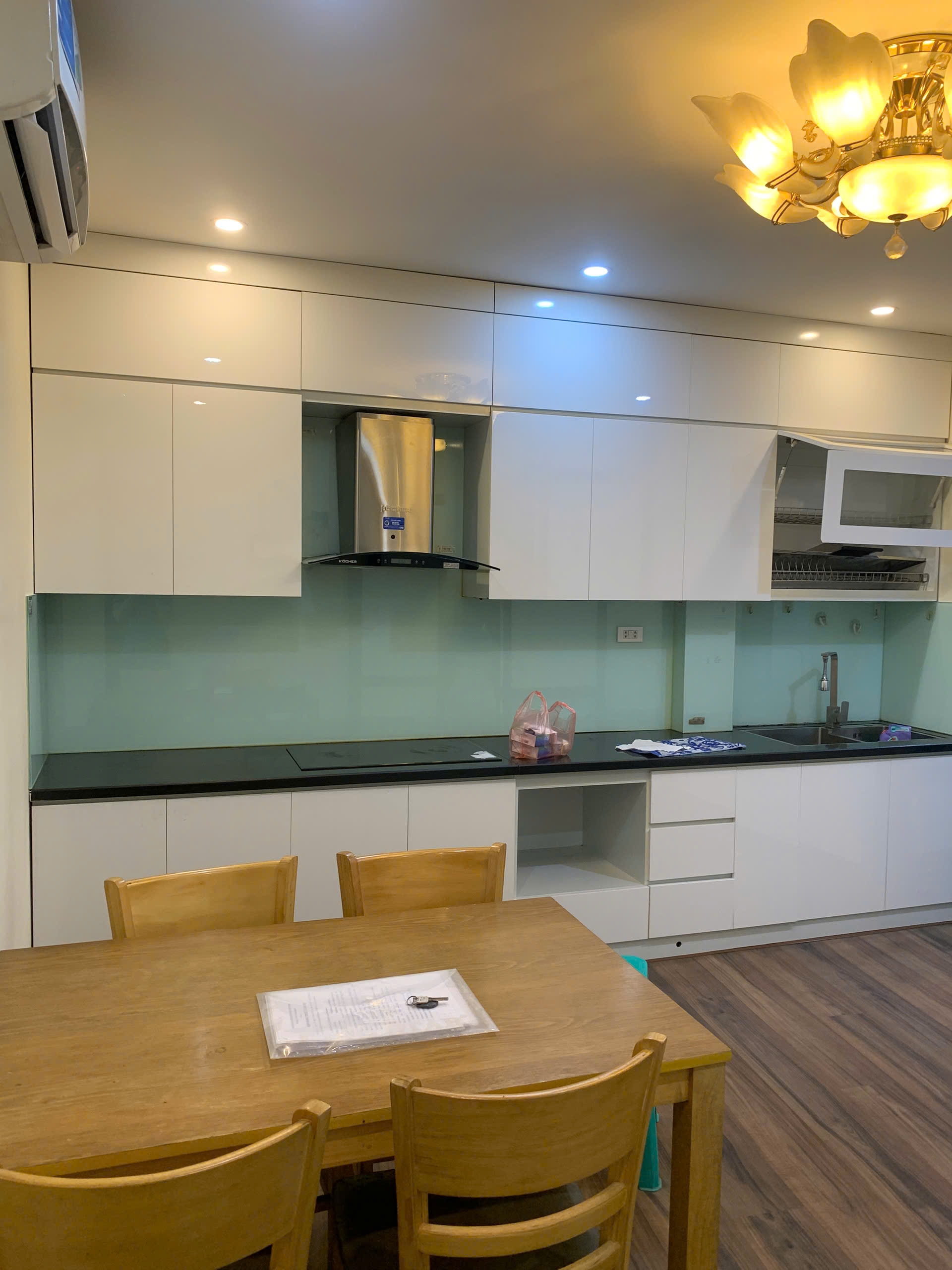 Bán tòa nhà căn hộ 6 tầng, ngõ ô tô Phố Dương Văn Bé: DT 115m giá chỉ 21,5 tỷ